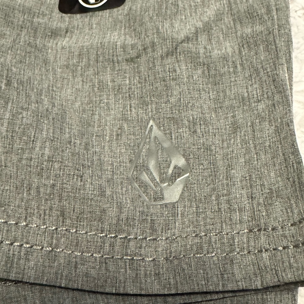 Volcom Gray Shorts - Picture 5 of 6
